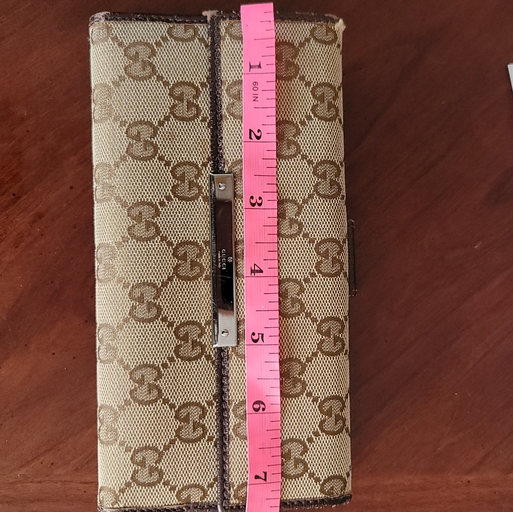 Gucci Brown Trifold Wallet - Picture 9 of 15